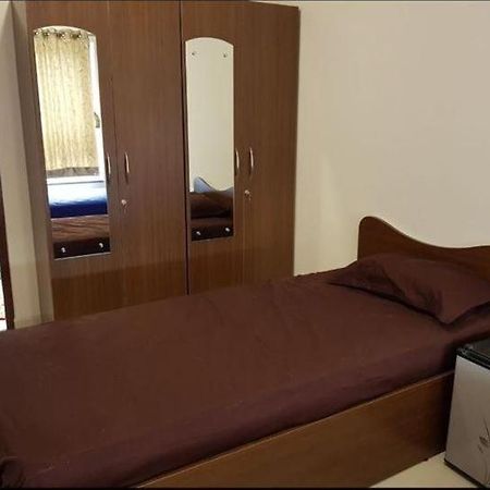 Suyash Pg - Melange Bed and Breakfast Bangalore Exterior foto